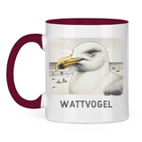 Tasse zweifarbig Nordsee Möwe mit Strand und Touristen im Hintergrund