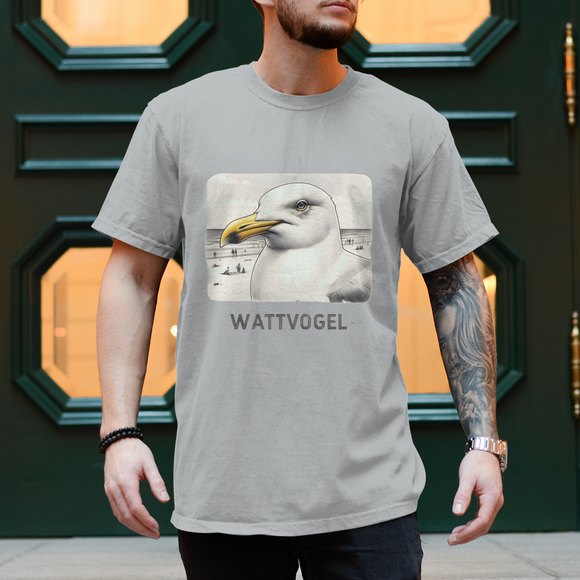 Herren T-Shirt Nordsee Möwe mit Strand und Touristen im Hintergrund