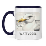 Tasse zweifarbig Nordsee Möwe mit Strand und Touristen im Hintergrund
