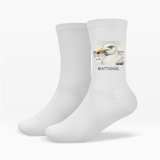Socken Nordsee Möwe mit Strand und Touristen im Hintergrund